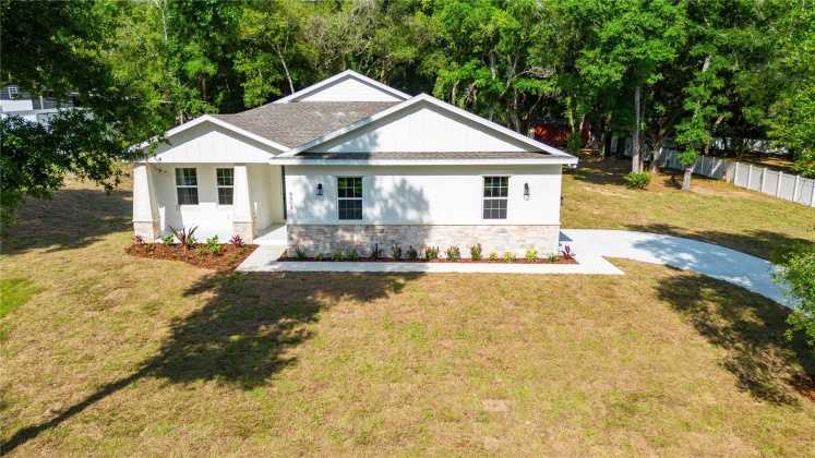 9909 PINE LEAF LN, DADE CITY, Florida 33525, 4 Bedrooms Bedrooms, ,3 BathroomsBathrooms,Residential,For Sale,PINE LEAF LN,MFRT3518728