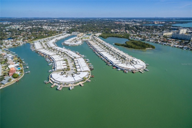 1 BOCA CIEGA POINT BOULEVARD, ST PETERSBURG, Florida 33708, 2 Bedrooms Bedrooms, ,2 BathroomsBathrooms,Residential,For Sale,BOCA CIEGA POINT,MFRU8235062