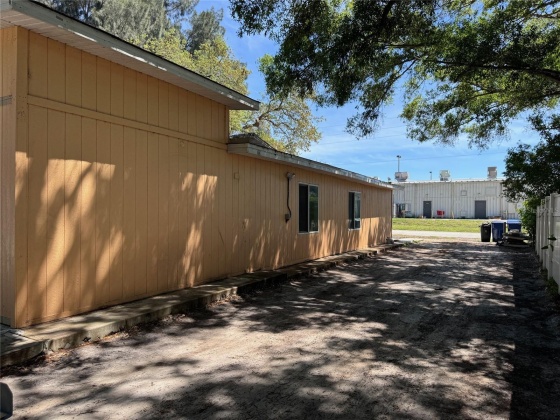 6513 48TH AVENUE, KENNETH CITY, Florida 33709, 2 Bedrooms Bedrooms, ,3 BathroomsBathrooms,Residential,For Sale,48TH,MFRU8238780