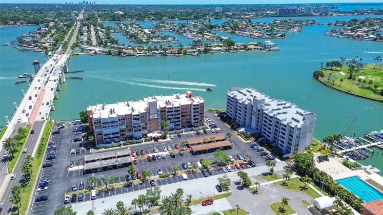 450 TREASURE ISLAND CAUSEWAY, TREASURE ISLAND, Florida 33706, 2 Bedrooms Bedrooms, ,2 BathroomsBathrooms,Residential,For Sale,TREASURE ISLAND,MFRT3518856