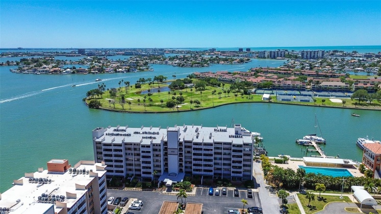 450 TREASURE ISLAND CAUSEWAY, TREASURE ISLAND, Florida 33706, 2 Bedrooms Bedrooms, ,2 BathroomsBathrooms,Residential,For Sale,TREASURE ISLAND,MFRT3518856