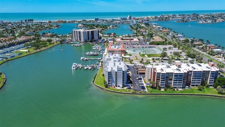 450 TREASURE ISLAND CAUSEWAY, TREASURE ISLAND, Florida 33706, 2 Bedrooms Bedrooms, ,2 BathroomsBathrooms,Residential,For Sale,TREASURE ISLAND,MFRT3518856