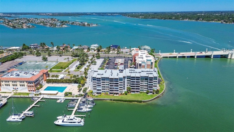 450 TREASURE ISLAND CAUSEWAY, TREASURE ISLAND, Florida 33706, 2 Bedrooms Bedrooms, ,2 BathroomsBathrooms,Residential,For Sale,TREASURE ISLAND,MFRT3518856