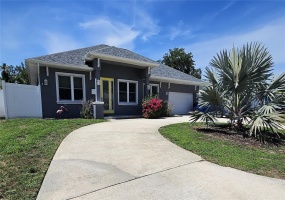 820 50TH AVENUE, ST PETERSBURG, Florida 33705, 4 Bedrooms Bedrooms, ,3 BathroomsBathrooms,Residential,For Sale,50TH,MFRU8236061