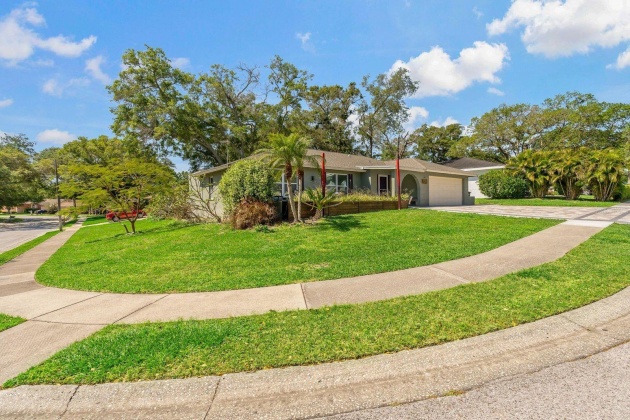 3119 HILLSIDE LANE, SAFETY HARBOR, Florida 34695, 3 Bedrooms Bedrooms, ,2 BathroomsBathrooms,Residential,For Sale,HILLSIDE,MFRU8238759