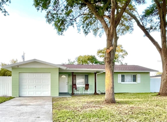 730 14TH AVENUE, LARGO, Florida 33770, 3 Bedrooms Bedrooms, ,2 BathroomsBathrooms,Residential,For Sale,14TH,MFRT3518853