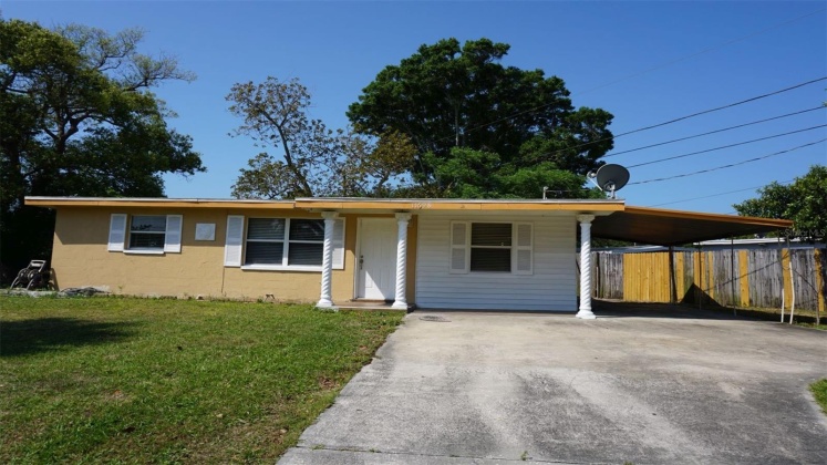 11698 104TH STREET, LARGO, Florida 33773, 2 Bedrooms Bedrooms, ,1 BathroomBathrooms,Residential,For Sale,104TH,MFRU8238622