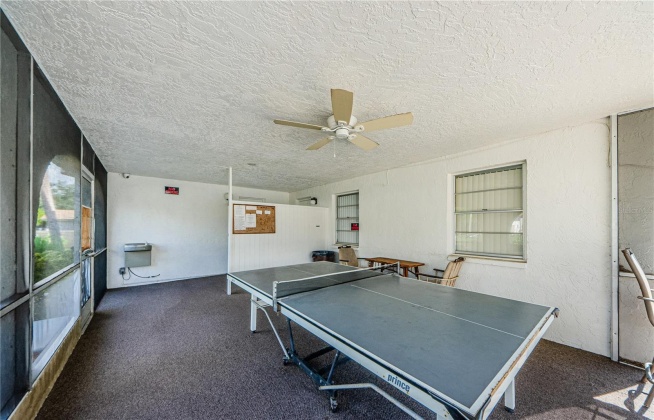 231 MCMULLEN BOOTH ROAD, CLEARWATER, Florida 33759, 2 Bedrooms Bedrooms, ,1 BathroomBathrooms,Residential,For Sale,MCMULLEN BOOTH,MFRU8216829