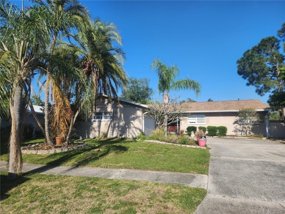 4701 LODESTONE DRIVE, TAMPA, Florida 33615, 4 Bedrooms Bedrooms, ,2 BathroomsBathrooms,Residential,For Sale,LODESTONE,MFRU8238983