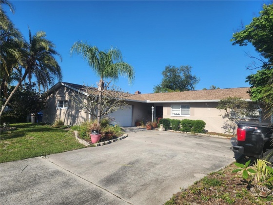 4701 LODESTONE DRIVE, TAMPA, Florida 33615, 4 Bedrooms Bedrooms, ,2 BathroomsBathrooms,Residential,For Sale,LODESTONE,MFRU8238983