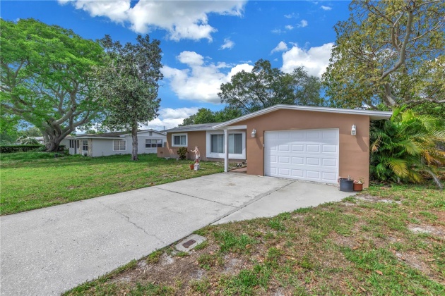 13933 94TH AVENUE, SEMINOLE, Florida 33776, 3 Bedrooms Bedrooms, ,1 BathroomBathrooms,Residential,For Sale,94TH,MFRU8238815