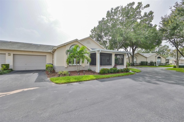 813 SILVERTHORN LANE, SUN CITY CENTER, Florida 33573, 2 Bedrooms Bedrooms, ,2 BathroomsBathrooms,Residential,For Sale,SILVERTHORN,MFRT3475814