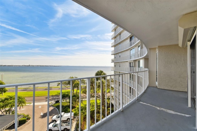 2611 BAYSHORE BOULEVARD, TAMPA, Florida 33629, 2 Bedrooms Bedrooms, ,2 BathroomsBathrooms,Residential,For Sale,BAYSHORE,MFRT3491192