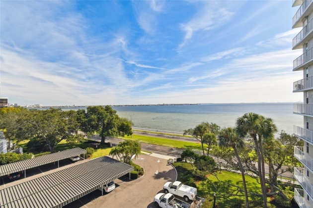 2611 BAYSHORE BOULEVARD, TAMPA, Florida 33629, 2 Bedrooms Bedrooms, ,2 BathroomsBathrooms,Residential,For Sale,BAYSHORE,MFRT3491192