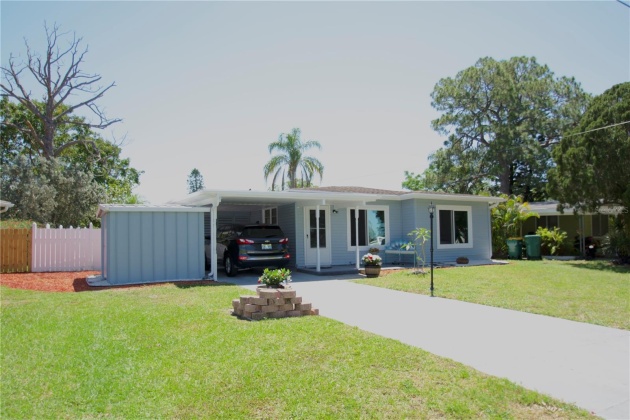 964 67TH STREET, SAINT PETERSBURG, Florida 33707, 2 Bedrooms Bedrooms, ,1 BathroomBathrooms,Residential,For Sale,67TH,MFRU8238932