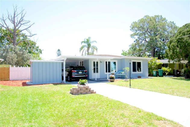 964 67TH STREET, SAINT PETERSBURG, Florida 33707, 2 Bedrooms Bedrooms, ,1 BathroomBathrooms,Residential,For Sale,67TH,MFRU8238932