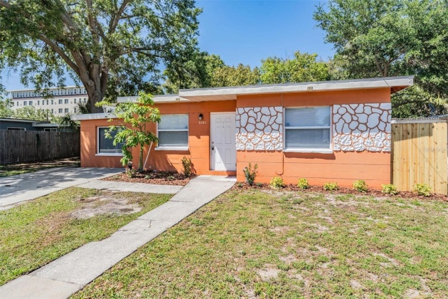 5781 76TH AVENUE, PINELLAS PARK, Florida 33781, 3 Bedrooms Bedrooms, ,2 BathroomsBathrooms,Residential,For Sale,76TH,MFRT3518672