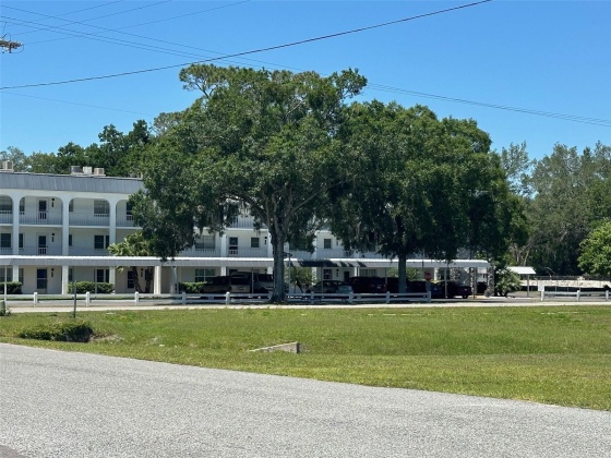 4801 AIRPORT ROAD, ZEPHYRHILLS, Florida 33542, 2 Bedrooms Bedrooms, ,2 BathroomsBathrooms,Residential,For Sale,AIRPORT,MFRU8237951