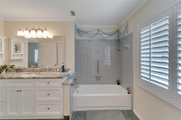 1839 WOLF LAUREL DRIVE, SUN CITY CENTER, Florida 33573, 2 Bedrooms Bedrooms, ,2 BathroomsBathrooms,Residential,For Sale,WOLF LAUREL,MFRT3519552