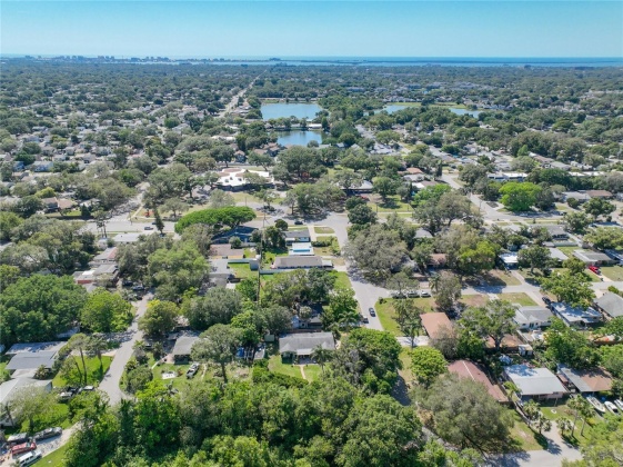 2015 HEALY DRIVE, CLEARWATER, Florida 33763, 4 Bedrooms Bedrooms, ,3 BathroomsBathrooms,Residential,For Sale,HEALY,MFRU8238998