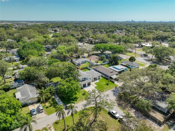 2015 HEALY DRIVE, CLEARWATER, Florida 33763, 4 Bedrooms Bedrooms, ,3 BathroomsBathrooms,Residential,For Sale,HEALY,MFRU8238998