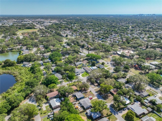 2015 HEALY DRIVE, CLEARWATER, Florida 33763, 4 Bedrooms Bedrooms, ,3 BathroomsBathrooms,Residential,For Sale,HEALY,MFRU8238998