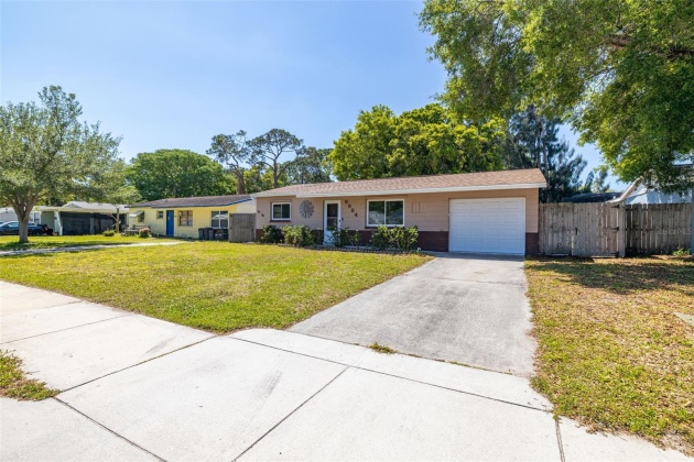 6984 77TH TERRACE, PINELLAS PARK, Florida 33781, 2 Bedrooms Bedrooms, ,1 BathroomBathrooms,Residential,For Sale,77TH,MFRU8239257