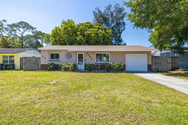 6984 77TH TERRACE, PINELLAS PARK, Florida 33781, 2 Bedrooms Bedrooms, ,1 BathroomBathrooms,Residential,For Sale,77TH,MFRU8239257