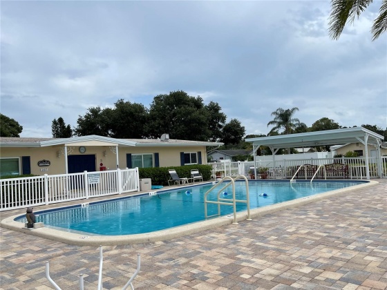 2331 BELLEAIR ROAD, CLEARWATER, Florida 33764, 2 Bedrooms Bedrooms, ,1 BathroomBathrooms,Residential,For Sale,BELLEAIR,MFRU8191222