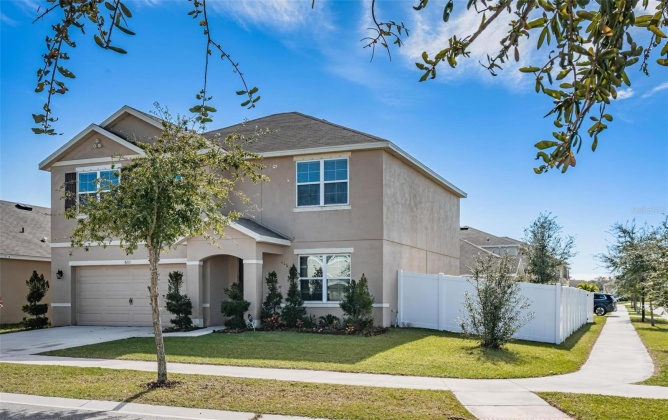 8213 BILSTON VILLAGE LANE, GIBSONTON, Florida 33534, 5 Bedrooms Bedrooms, ,3 BathroomsBathrooms,Residential,For Sale,BILSTON VILLAGE,MFRT3498853