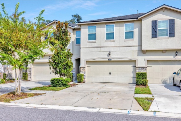 10314 HOLSTEIN EDGE PLACE, RIVERVIEW, Florida 33569, 4 Bedrooms Bedrooms, ,3 BathroomsBathrooms,Residential,For Sale,HOLSTEIN EDGE,MFRT3479654