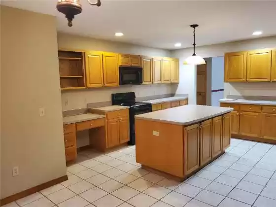 434 SUMMIT CHASE DRIVE, VALRICO, Florida 33594, 4 Bedrooms Bedrooms, ,3 BathroomsBathrooms,Residential,For Sale,SUMMIT CHASE,MFRO6174559