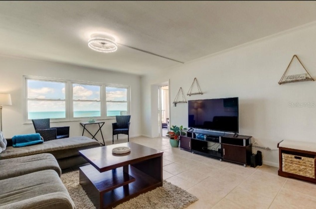 1230 GULF BOULEVARD, CLEARWATER, Florida 33767, 1 Bedroom Bedrooms, ,1 BathroomBathrooms,Residential,For Sale,GULF,MFRU8240143