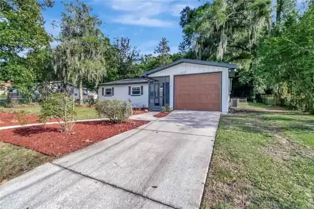 37036 JANET CIRCLE, DADE CITY, Florida 33525, 3 Bedrooms Bedrooms, ,2 BathroomsBathrooms,Residential,For Sale,JANET,MFRT3521561