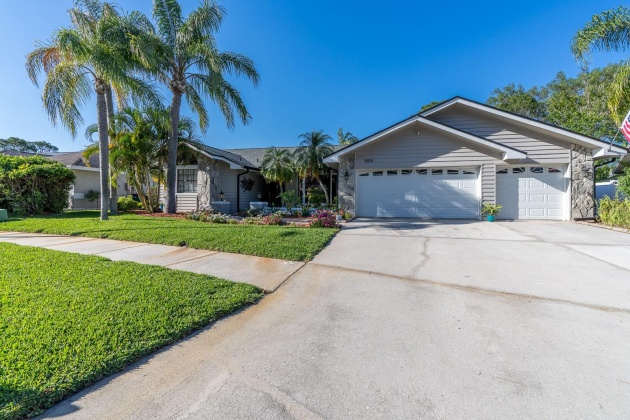 1005 CHATHAM COURT, SAFETY HARBOR, Florida 34695, 4 Bedrooms Bedrooms, ,3 BathroomsBathrooms,Residential,For Sale,CHATHAM,MFRU8240366