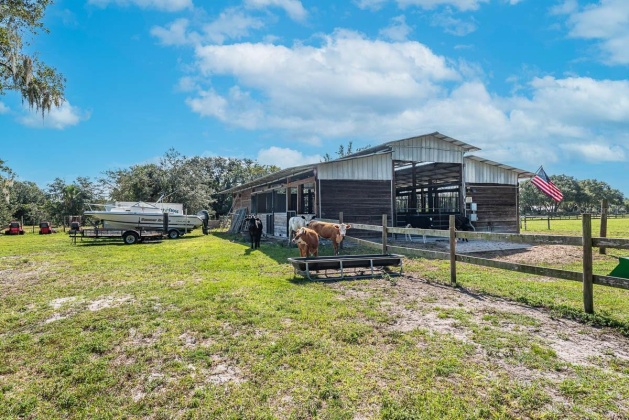 320 MOCCASIN HOLLOW ROAD, LITHIA, Florida 33547, 3 Bedrooms Bedrooms, ,2 BathroomsBathrooms,Residential,For Sale,MOCCASIN HOLLOW,MFRT3471721