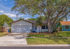 5611 DENVER STREET, ST PETERSBURG, Florida 33703, 3 Bedrooms Bedrooms, ,2 BathroomsBathrooms,Residential,For Sale,DENVER,MFRU8234193