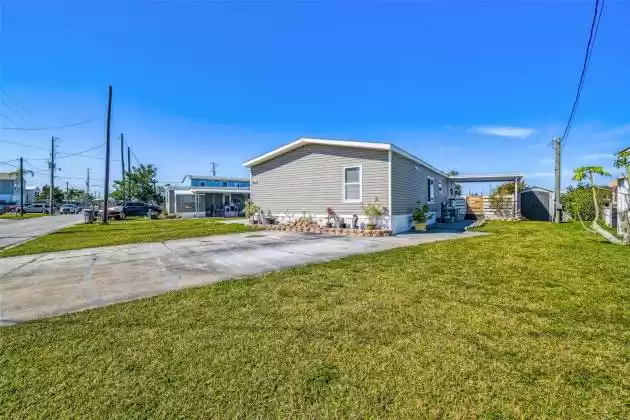 6413 TOWER DRIVE, HUDSON, Florida 34667, 3 Bedrooms Bedrooms, ,2 BathroomsBathrooms,Residential,For Sale,TOWER,MFRT3426724