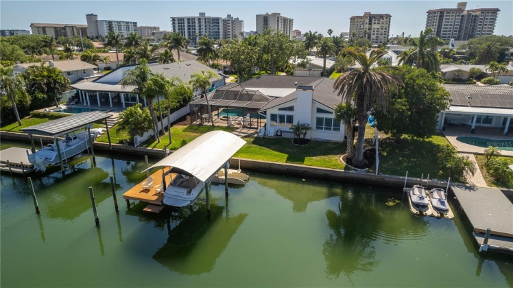 719 SNUG ISLAND, CLEARWATER, Florida 33767, 4 Bedrooms Bedrooms, ,3 BathroomsBathrooms,Residential,For Sale,SNUG,MFRU8209106