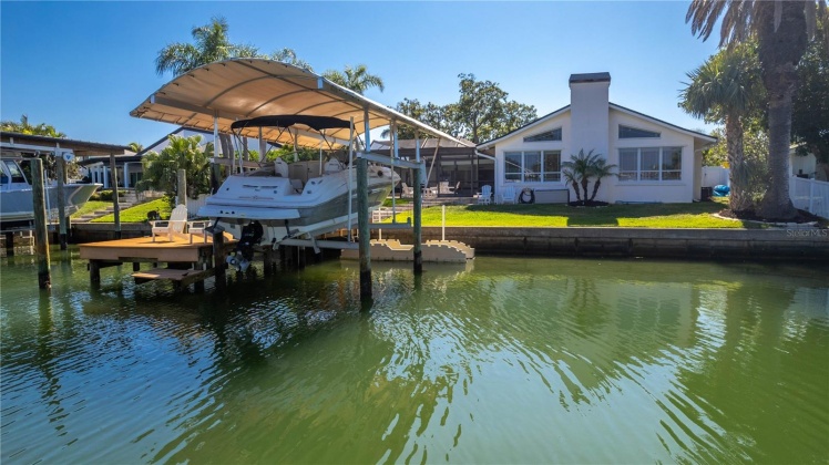 719 SNUG ISLAND, CLEARWATER, Florida 33767, 4 Bedrooms Bedrooms, ,3 BathroomsBathrooms,Residential,For Sale,SNUG,MFRU8209106