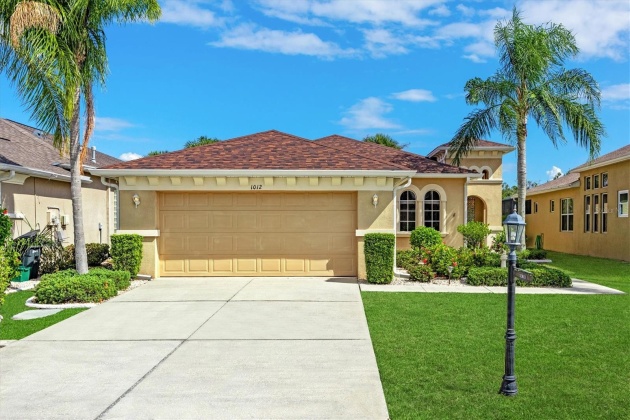 1012 REGAL MANOR WAY, SUN CITY CENTER, Florida 33573, 3 Bedrooms Bedrooms, ,2 BathroomsBathrooms,Residential,For Sale,REGAL MANOR,MFRA4584535