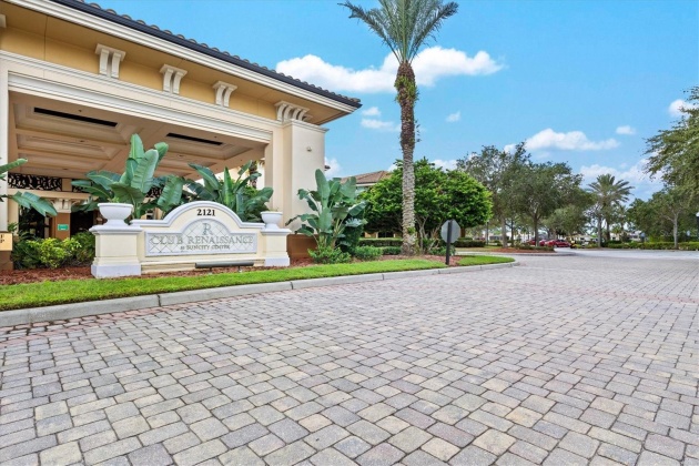 1012 REGAL MANOR WAY, SUN CITY CENTER, Florida 33573, 3 Bedrooms Bedrooms, ,2 BathroomsBathrooms,Residential,For Sale,REGAL MANOR,MFRA4584535