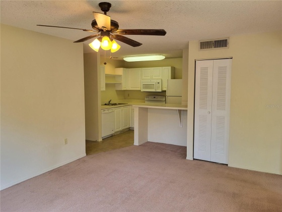 4107 CHATHAM OAK COURT, TAMPA, Florida 33624, 1 Bedroom Bedrooms, ,1 BathroomBathrooms,Residential,For Sale,CHATHAM OAK,MFRU8216963