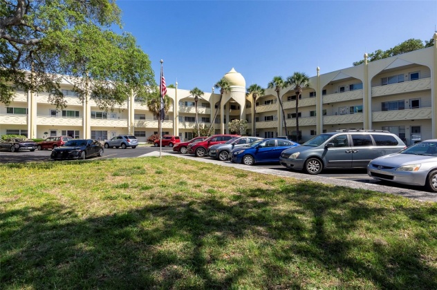 2360 WORLD PARKWAY BOULEVARD, CLEARWATER, Florida 33763, 2 Bedrooms Bedrooms, ,2 BathroomsBathrooms,Residential,For Sale,WORLD PARKWAY,MFRU8225495