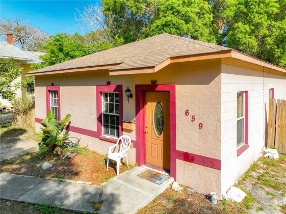 659 35TH AVENUE, ST PETERSBURG, Florida 33705, 3 Bedrooms Bedrooms, ,1 BathroomBathrooms,Residential,For Sale,35TH,MFRT3512275