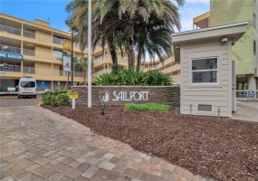 2506 ROCKY POINT DRIVE, TAMPA, Florida 33607, 1 Bedroom Bedrooms, ,1 BathroomBathrooms,Residential,For Sale,ROCKY POINT,MFRT3522568