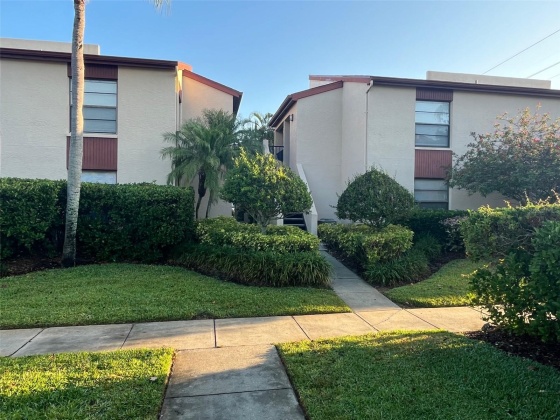 2597 COUNTRYSIDE BOULEVARD, CLEARWATER, Florida 33761, 2 Bedrooms Bedrooms, ,2 BathroomsBathrooms,Residential,For Sale,COUNTRYSIDE,MFRT3523159