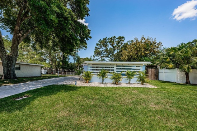 6135 55TH AVENUE, SAINT PETERSBURG, Florida 33709, 2 Bedrooms Bedrooms, ,1 BathroomBathrooms,Residential,For Sale,55TH,MFRU8240995