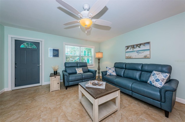 5850 21ST STREET, ST PETERSBURG, Florida 33714, 2 Bedrooms Bedrooms, ,1 BathroomBathrooms,Residential,For Sale,21ST,MFRU8238778