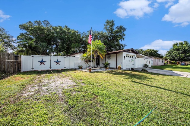 9909 61ST WAY, PINELLAS PARK, Florida 33782, 3 Bedrooms Bedrooms, ,1 BathroomBathrooms,Residential,For Sale,61ST,MFRU8240918